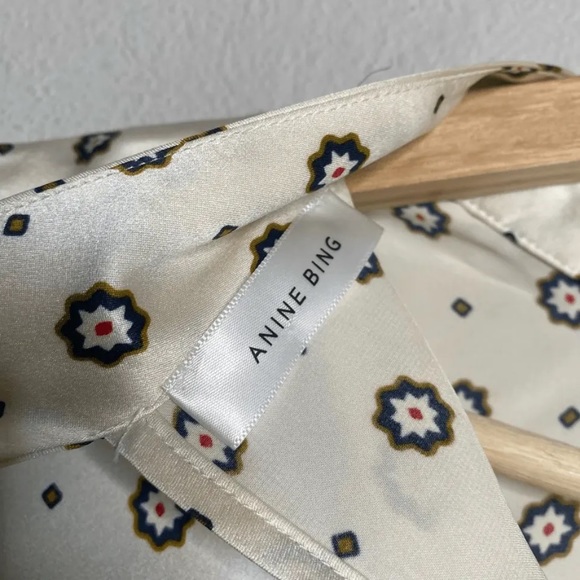 Anine Bing blouse silk long sleeve Esther pattern tie too in champagne. - Picture 4 of 8